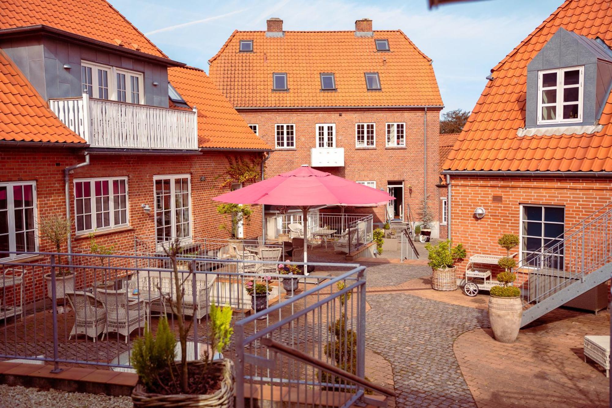 Boutique Hotel Postgarden Holsted Luaran gambar